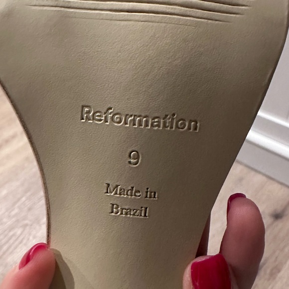 Reformation Gigi Strappy Mid Heel Sandals Gold Size 9 - Picture 5 of 10